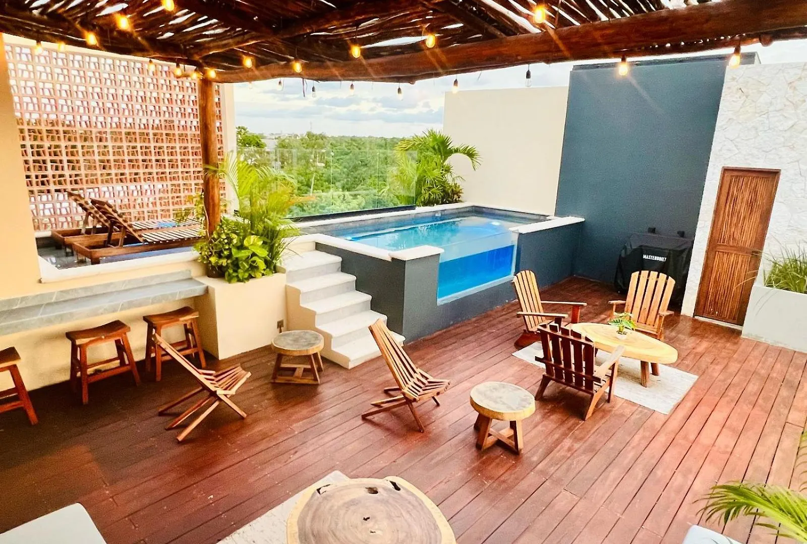 Jacuzzi Retreat Sunrise Haven Διαμέρισμα Τουλούμ