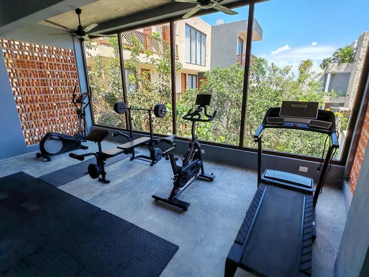 Jacuzzi Retreat Sunrise Haven Διαμέρισμα Τουλούμ