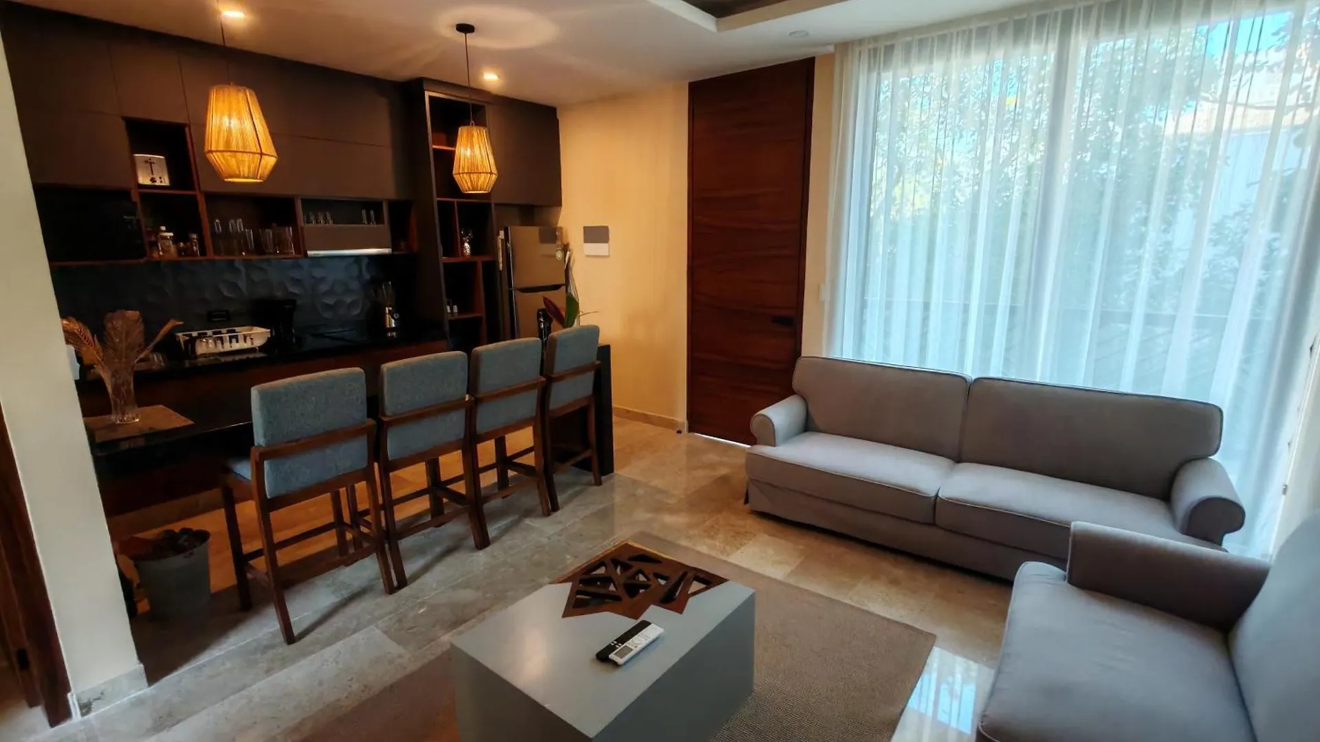 شقة Jacuzzi Retreat Sunrise Haven تولوم